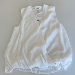 Never worn XS Splendid Silk sleeveless blouse